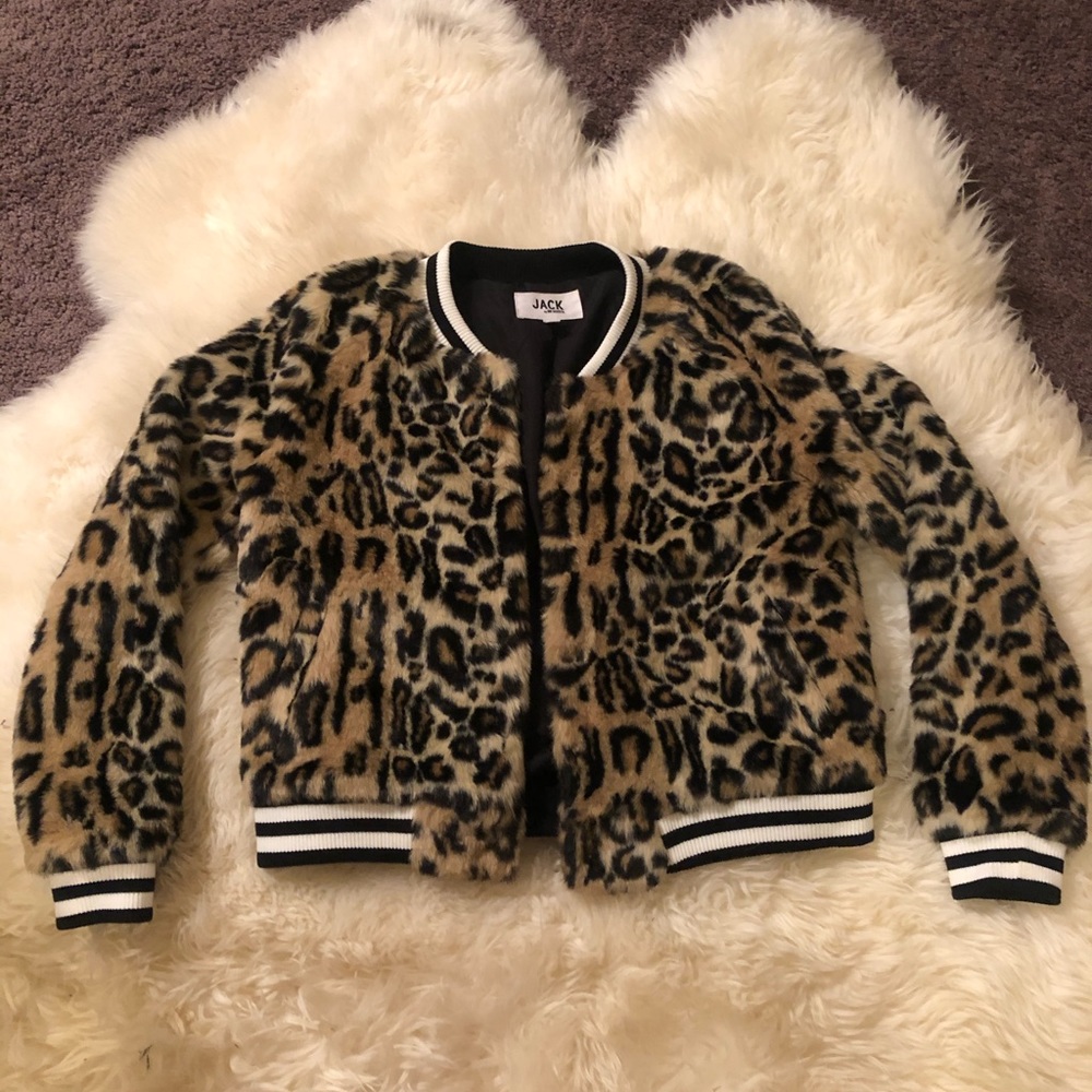 Leopard bomber jacket
